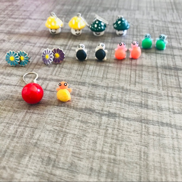 Jewelry - 7 pairs of cute earrings
